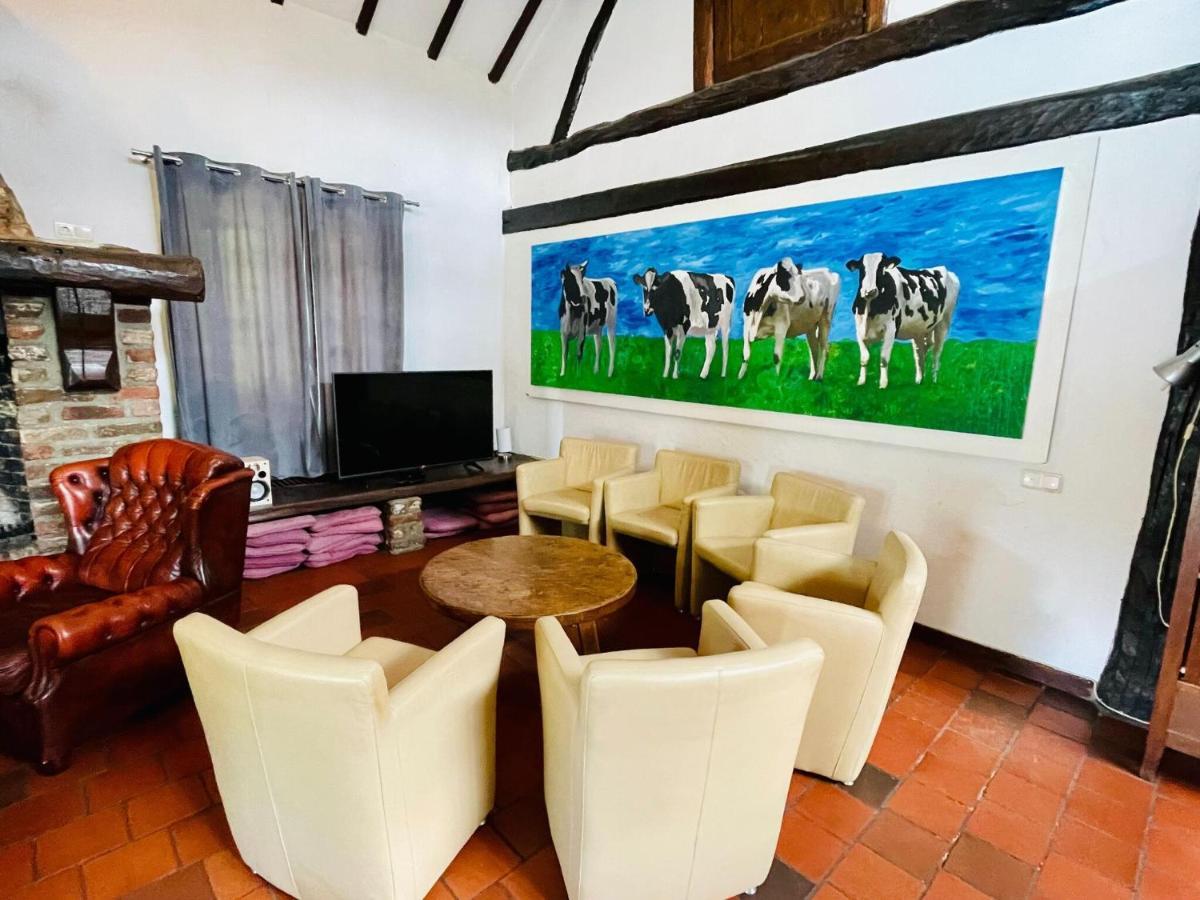 Magnificent Farmhouse In Sint Joost Eksteriør bilde